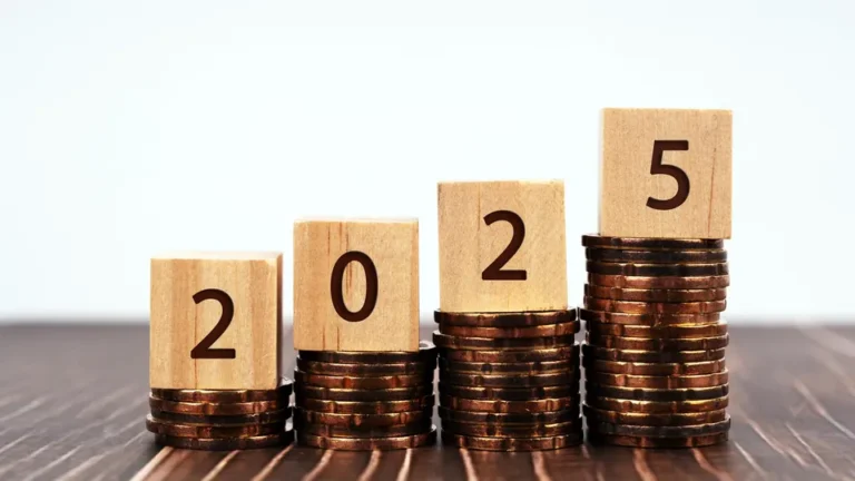 Managing Your Finances Smartly in 2025